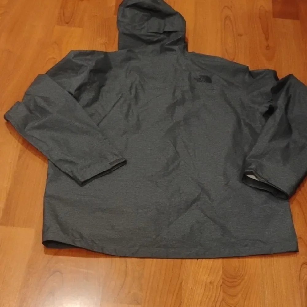 The North Face Hommes Men's Hooded Raincoat - Dark Gray
